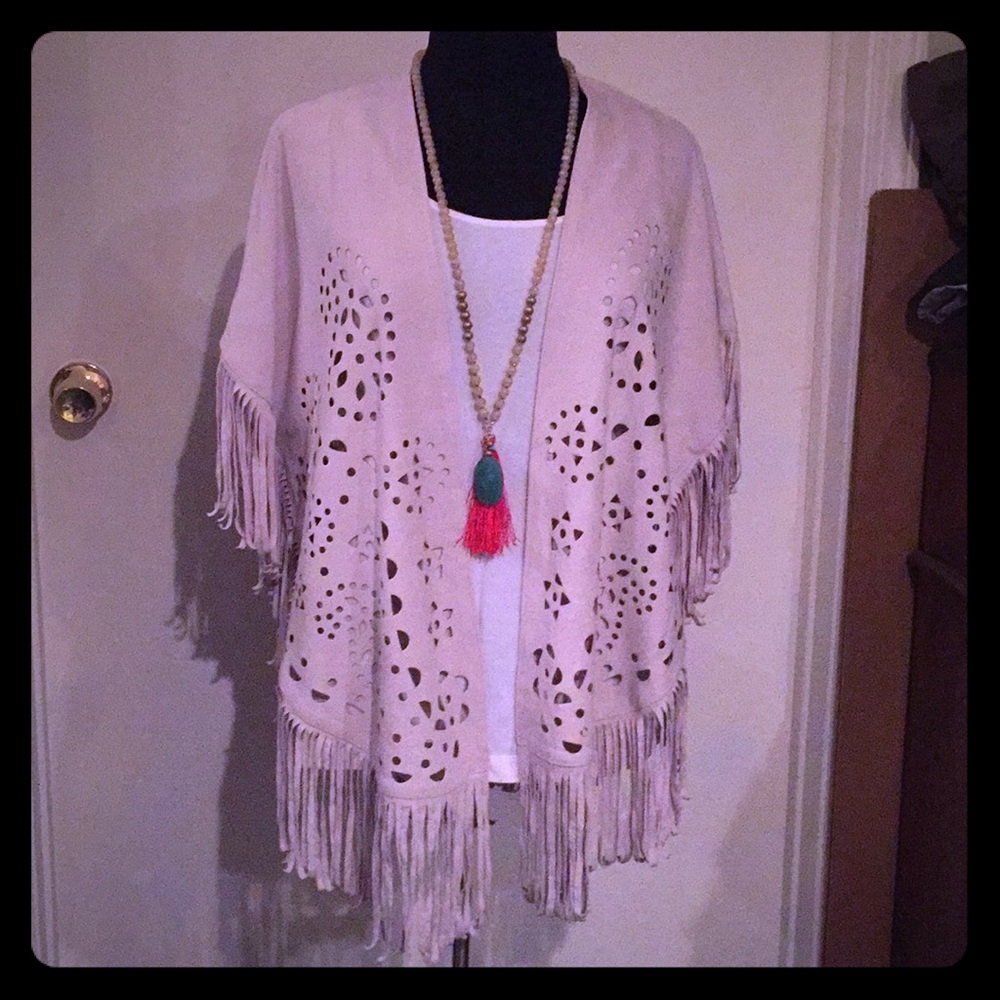 ❌SOLD LOCALLY❌ Abercrombie faux suede fringe top